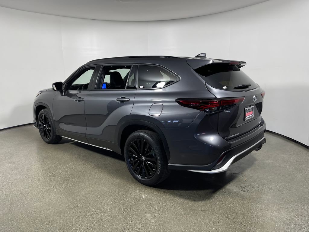 Certified 2025 Toyota Highlander XSE AWD/4WD image 5