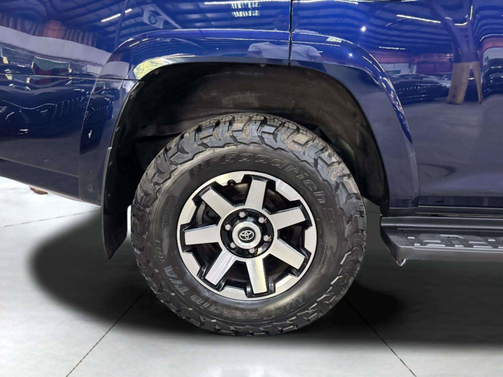 Used 2020 Toyota 4Runner TRD Off-Road Premium w/ Moonroof Package AWD/4WD image 57