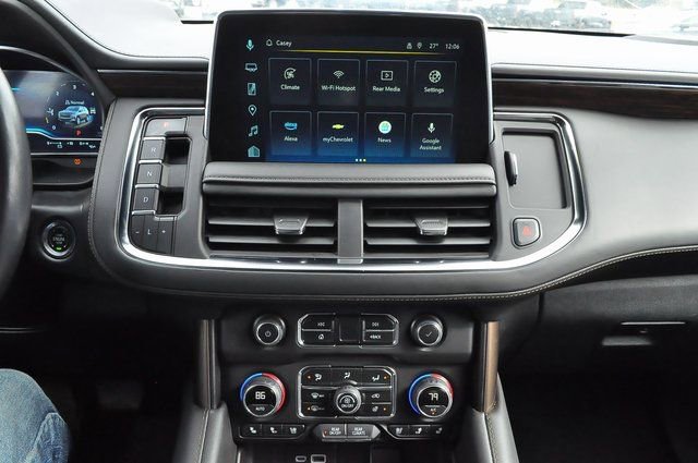 Used 2024 Chevrolet Suburban High Country w/ Advanced Technology Package image 34