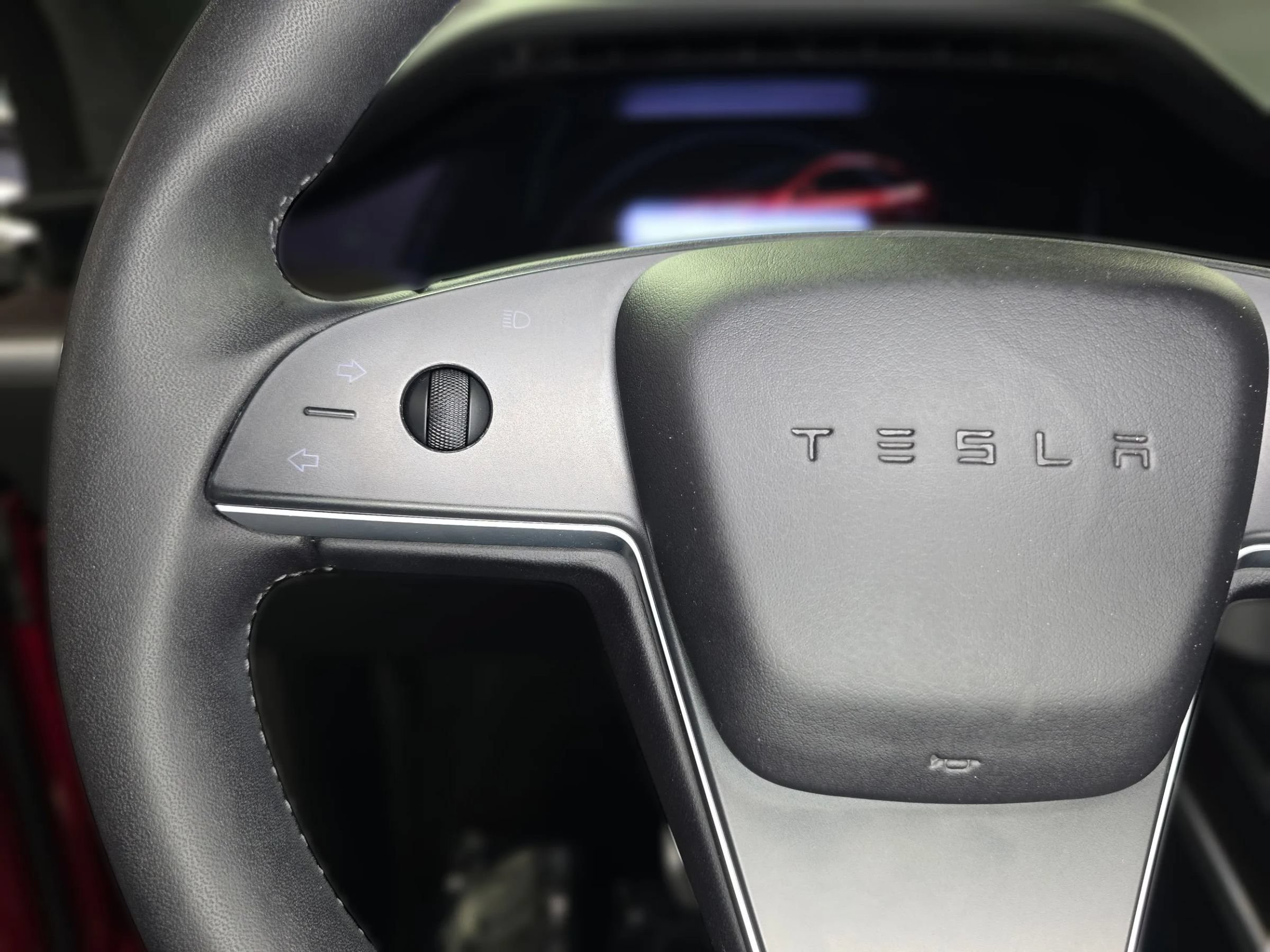 Used 2024 Tesla Model X AWD/4WD image 31
