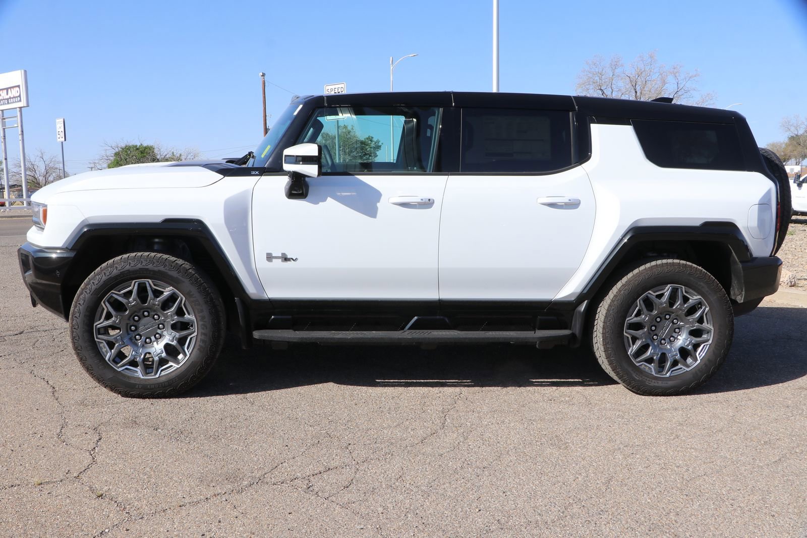 New 2025 GMC Hummer EV 3X w/ LPO, Cargo Utility Package image 4