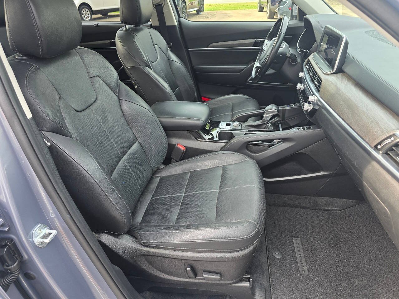 Used 2021 Kia Telluride SX w/ Towing Package FWD image 24