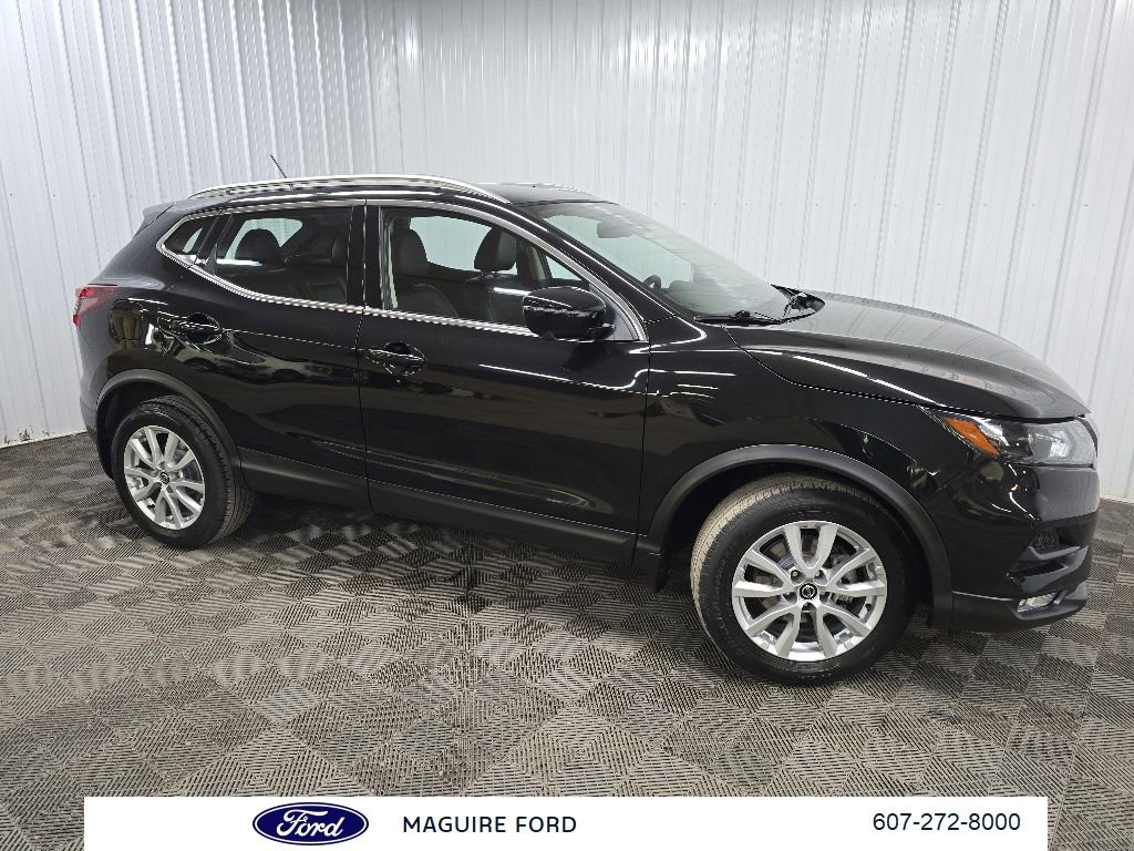 Used 2022 Nissan Rogue Sport SV w/ Technology Package