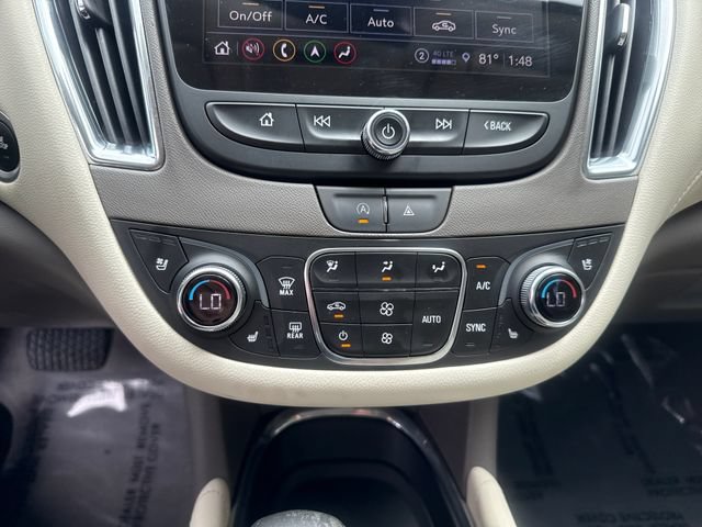 Used 2023 Chevrolet Malibu LT FWD image 15