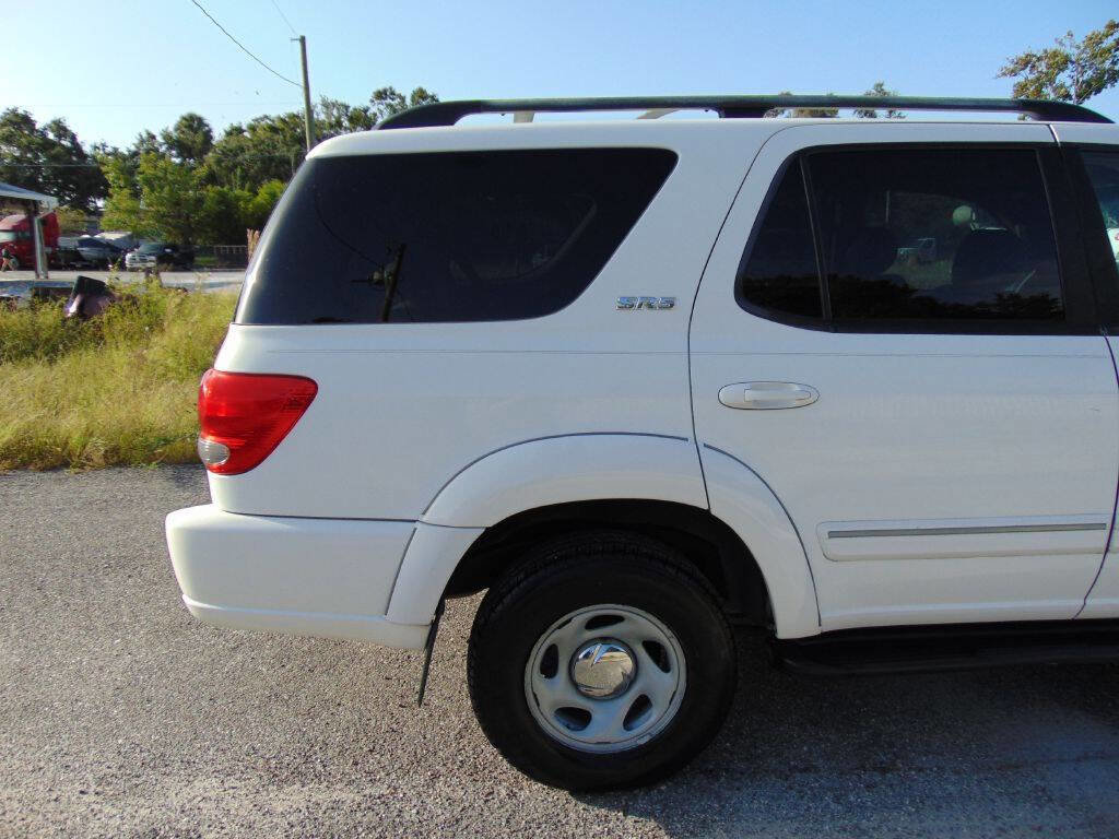 Used 2005 Toyota Sequoia SR5 image 12
