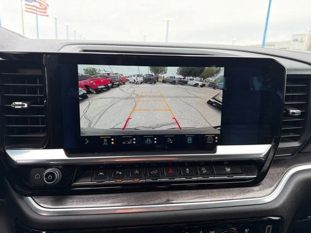 Used 2022 Chevrolet Silverado 1500 LTZ w/ LTZ Premium Package AWD/4WD image 33
