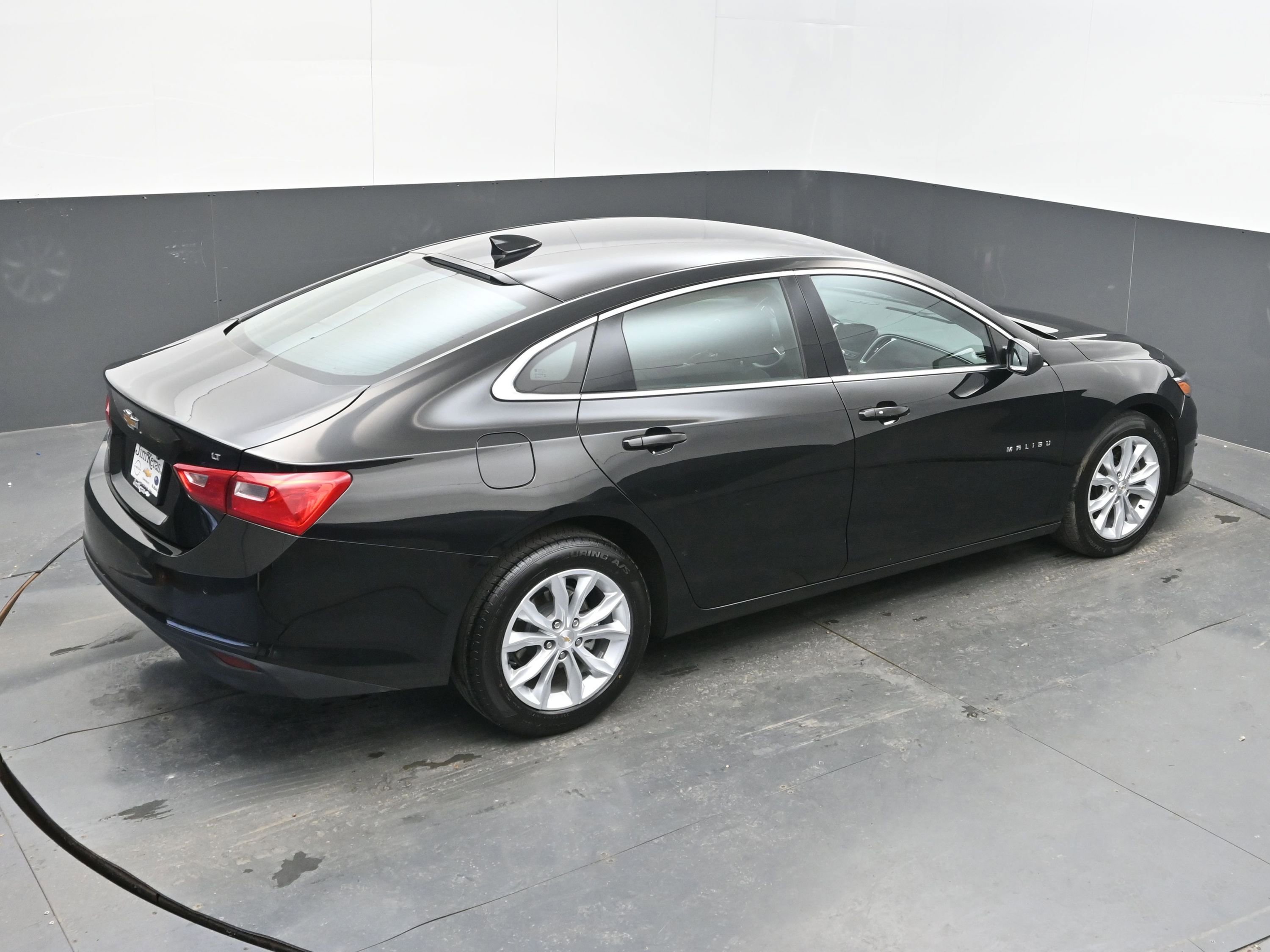 Used 2024 Chevrolet Malibu LT image 36