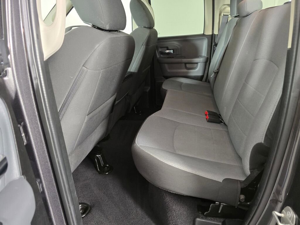 Used 2024 RAM 1500 Classic SLT image 33