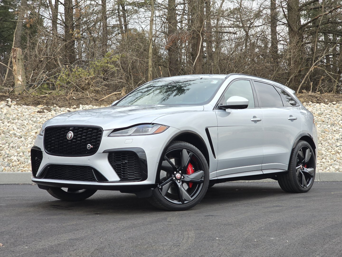 Used 2023 Jaguar F-PACE SVR image 1