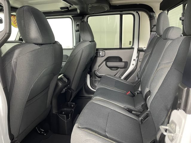New 2025 Jeep Gladiator Sport AWD/4WD image 4