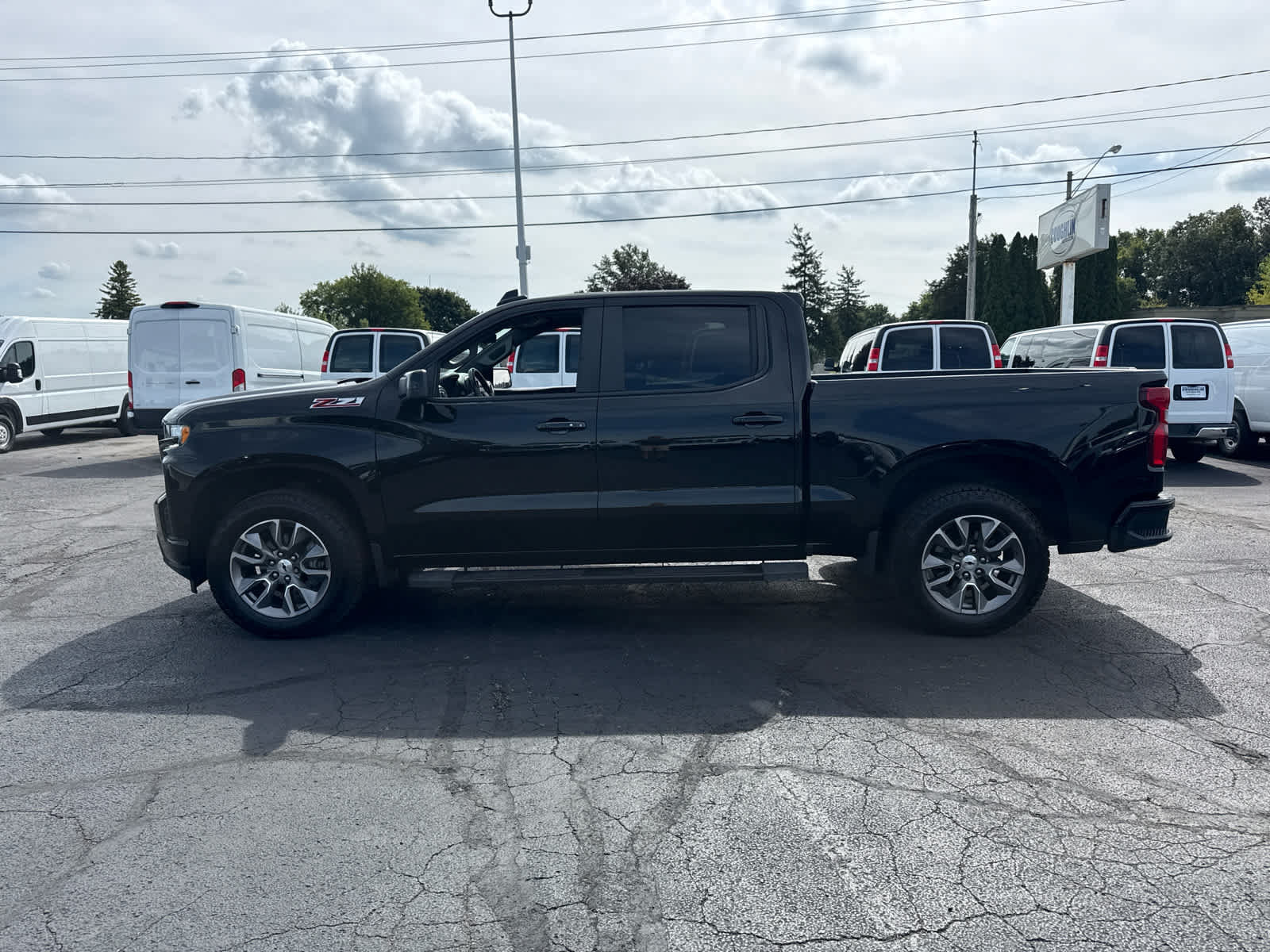 Certified 2021 Chevrolet Silverado 1500 RST AWD/4WD image 2