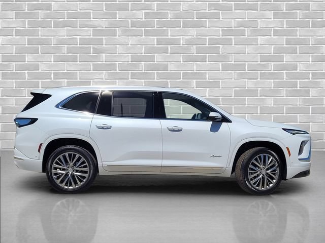 New 2026 Buick Enclave Avenir w/ Super Cruise Package FWD image 4