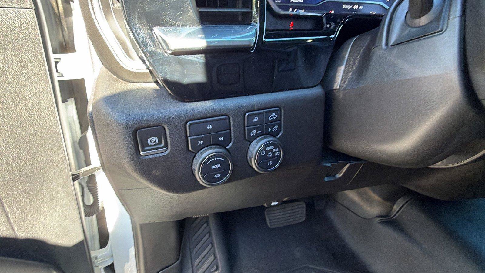 Used 2025 Chevrolet Silverado 2500 LT w/ Trail Boss Package AWD/4WD image 24