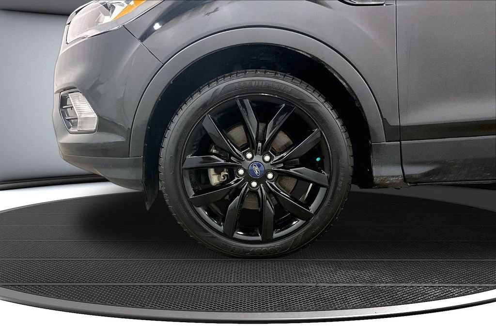 Used 2018 Ford Escape SE w/ SE Sport Appearance Package AWD/4WD image 31
