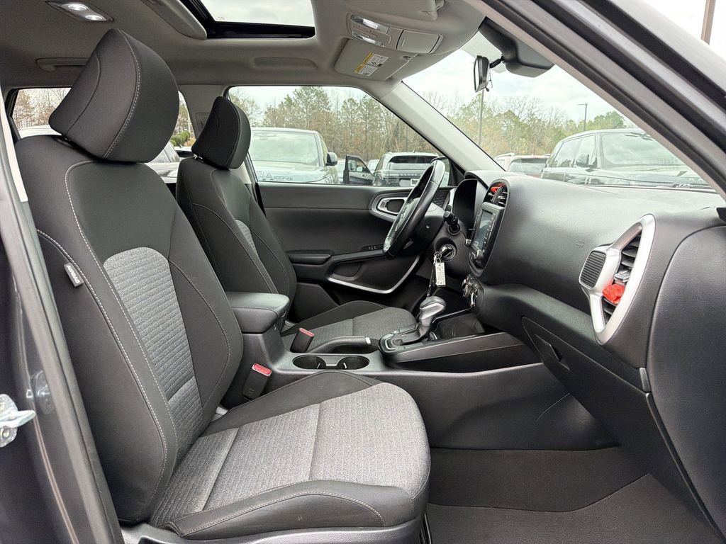 Used 2021 Kia Soul GT-Line image 19