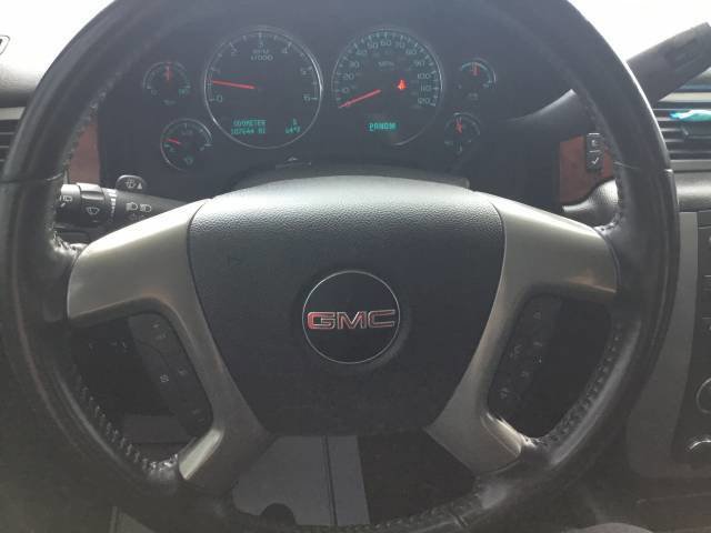 Used 2014 GMC Yukon XL SLE AWD/4WD image 13