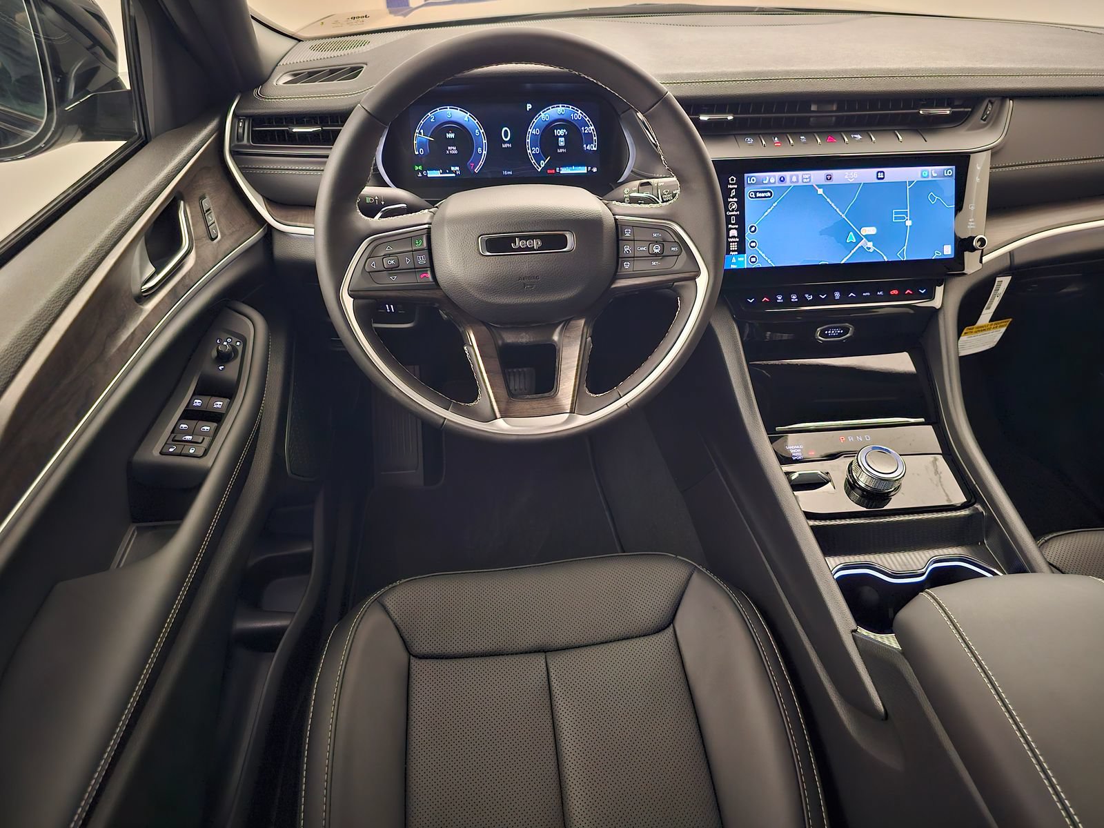 New 2027 Jeep Grand Cherokee Limited AWD/4WD image 8