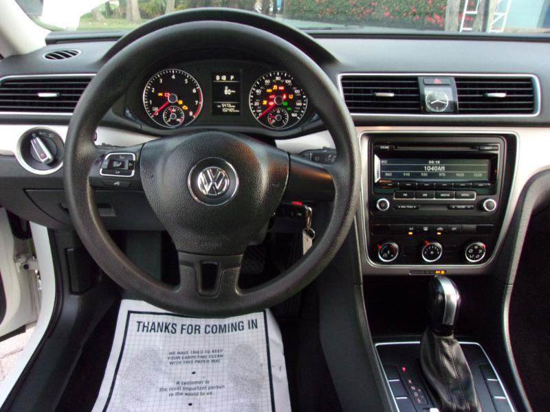 Used 2014 Volkswagen Passat 1.8T S FWD image 25