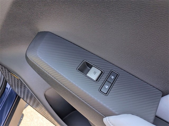 New 2025 Mitsubishi Outlander SE image 32