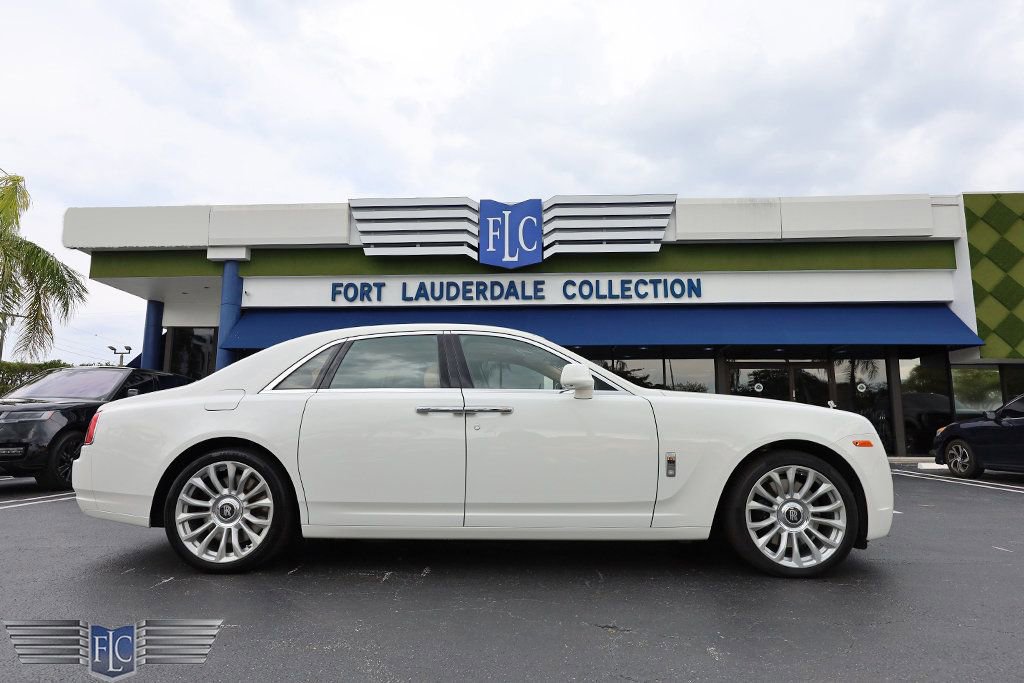 Used 2014 Rolls-Royce Ghost image 40