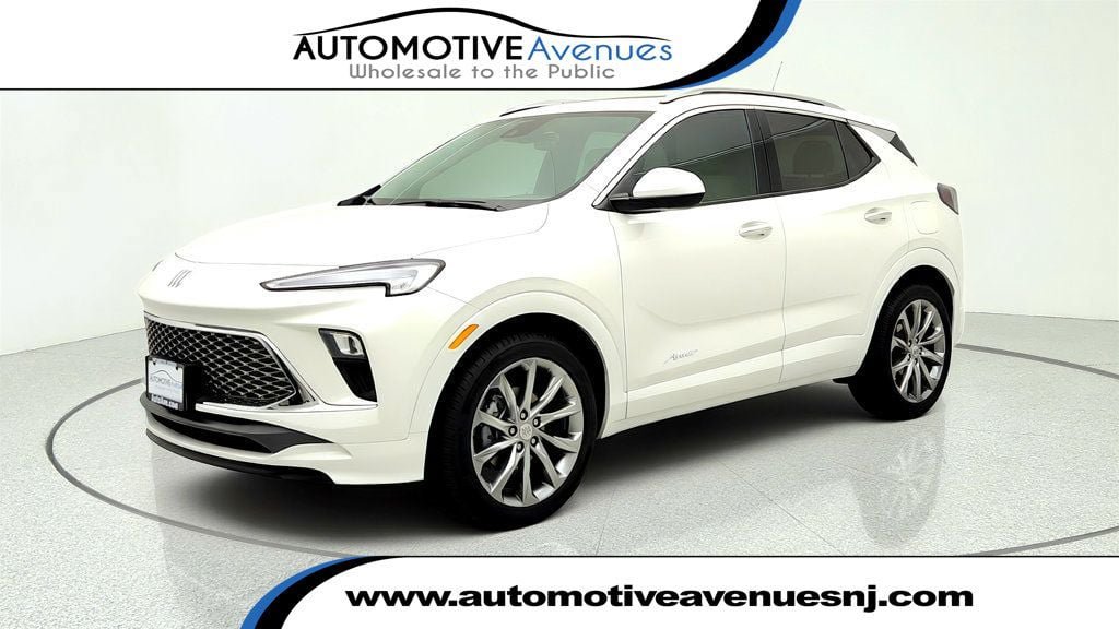 Used 2026 Buick Encore GX Avenir FWD image 1