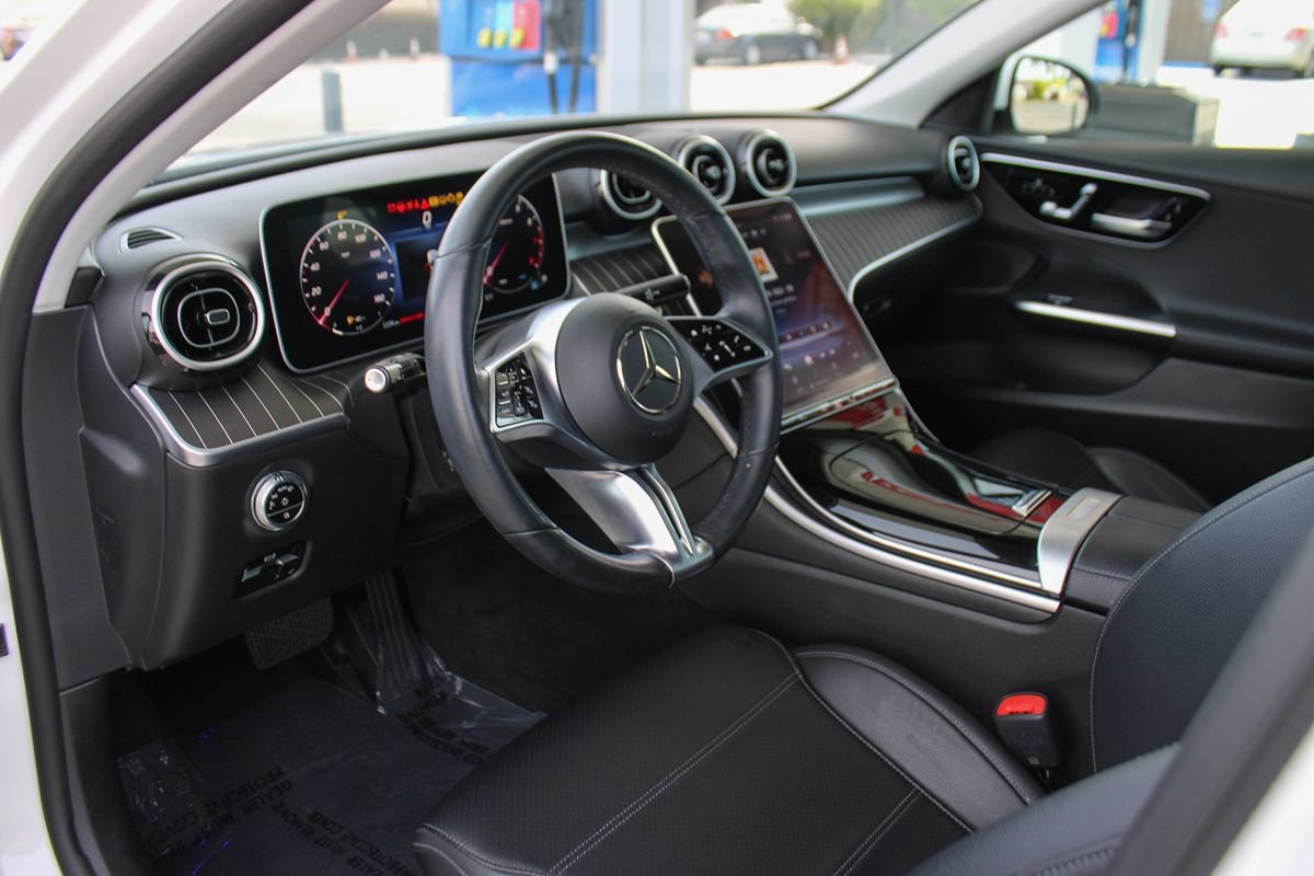 Used 2023 Mercedes-Benz C 300 Sedan image 11