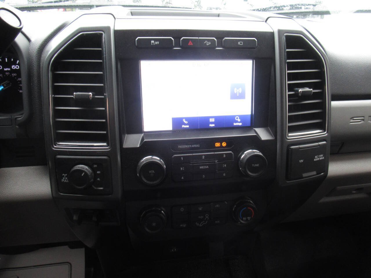 Used 2022 Ford F350 XLT w/ XLT Value Package AWD/4WD image 23