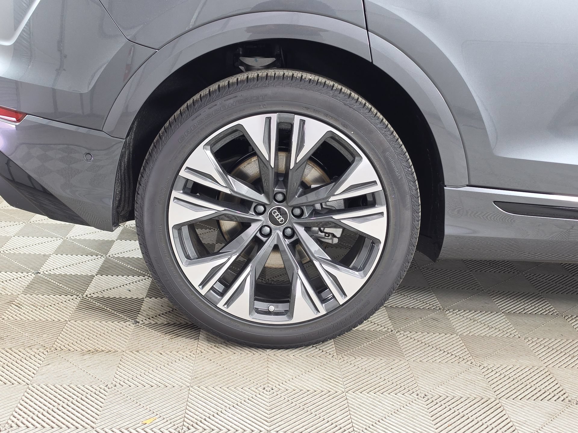 New 2026 Audi Q8 Premium Plus AWD/4WD image 9