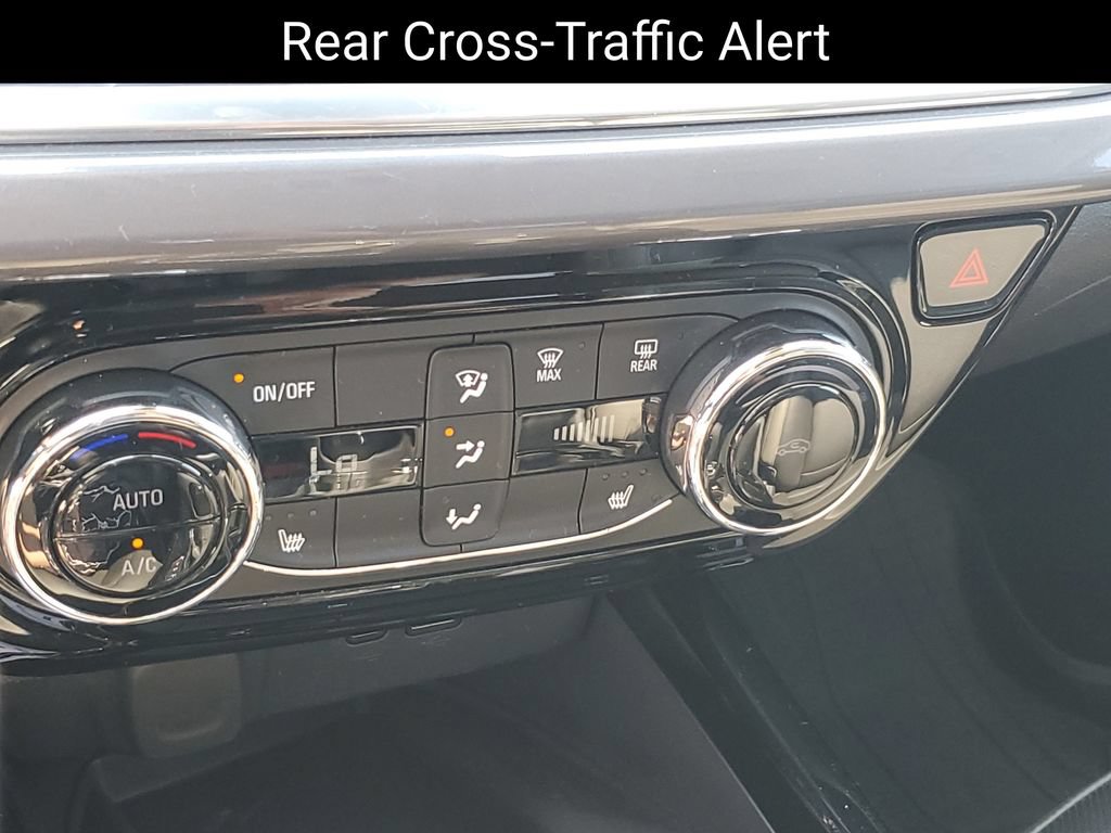 Certified 2024 Chevrolet Trax ACTIV w/ Sunroof Package FWD image 18