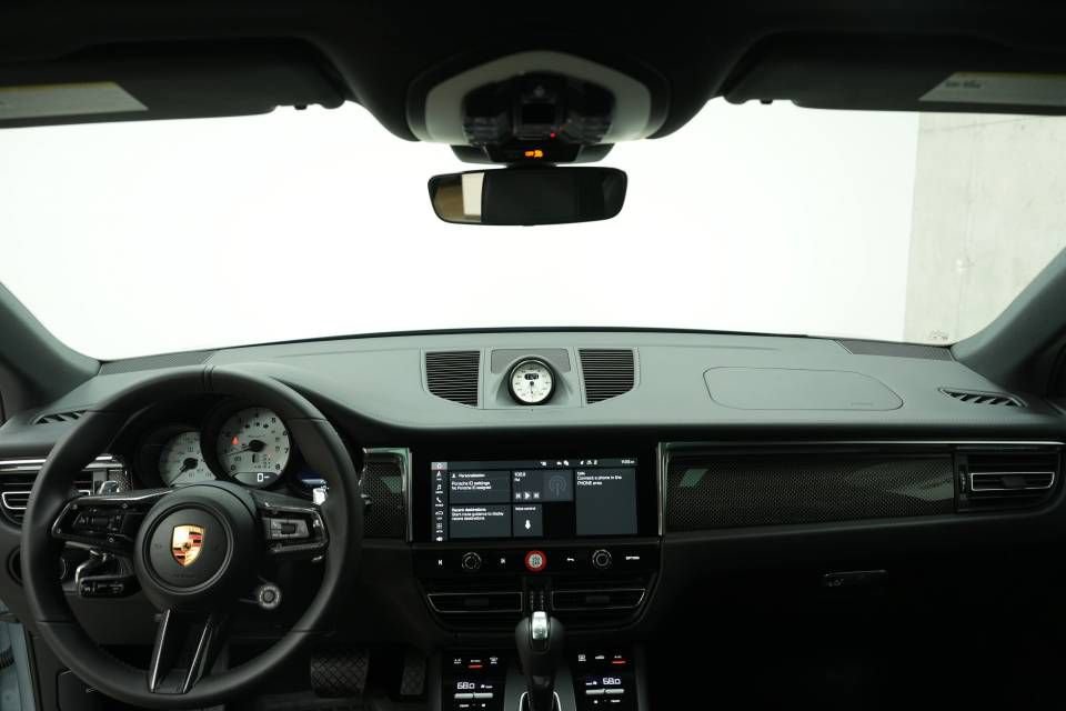 New 2026 Porsche Macan Turbo AWD/4WD image 16