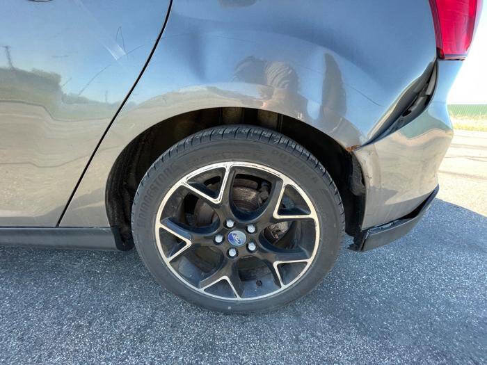 Used 2013 Ford Focus SE FWD image 14