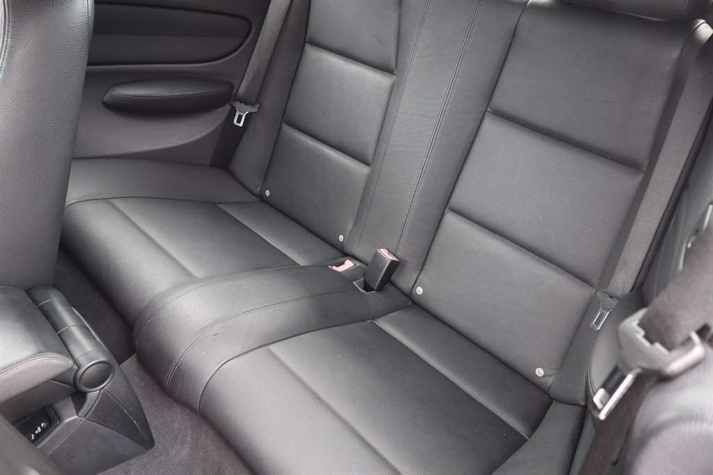 Used 2011 BMW 135i Convertible RWD image 27
