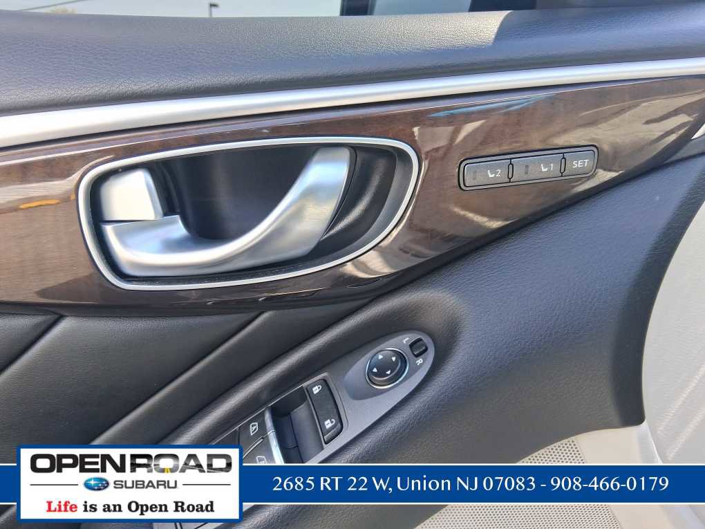 Used 2015 INFINITI Q50 Sport w/ Technology Package image 16
