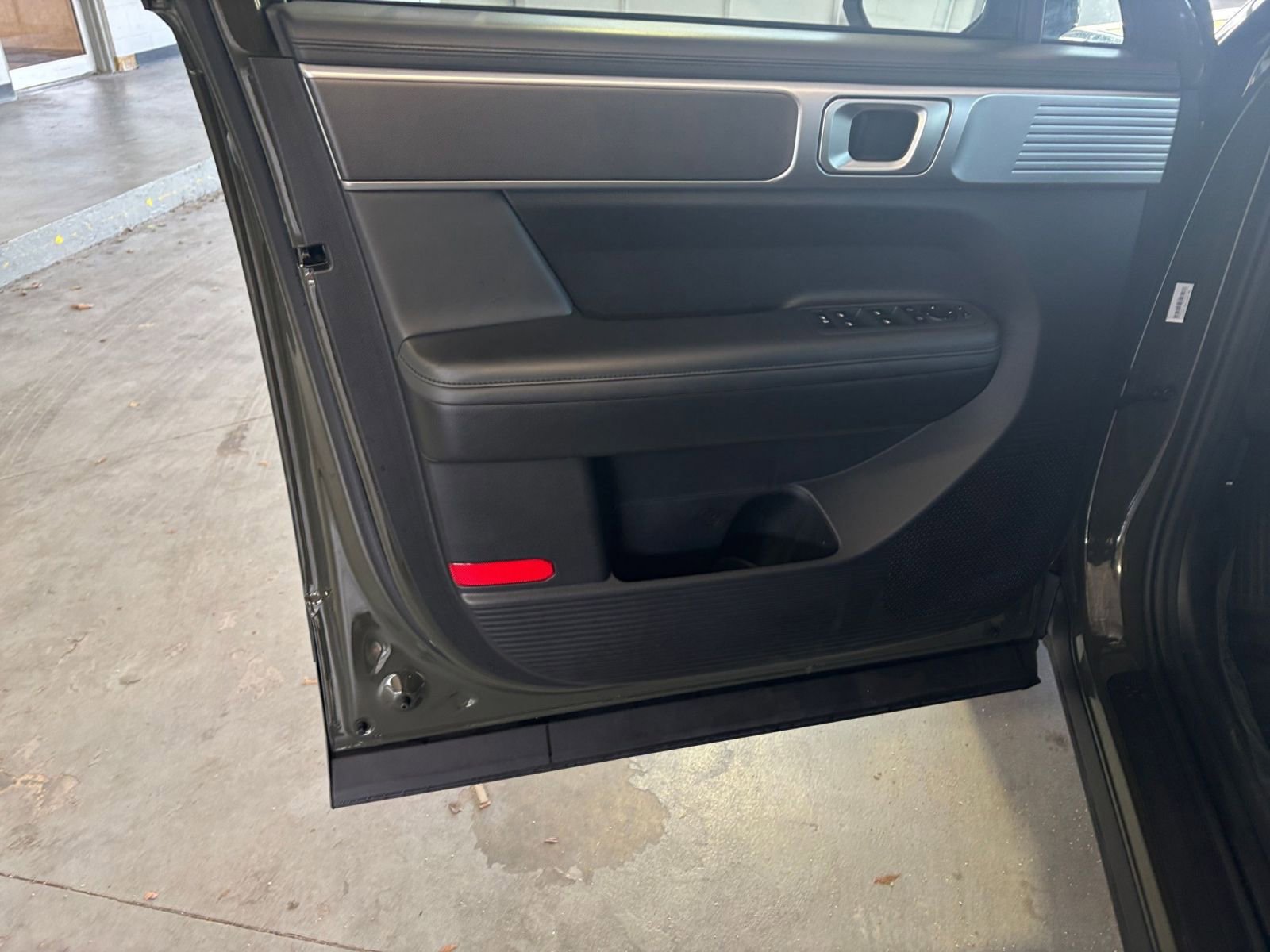 Used 2025 Hyundai Santa Fe SEL image 27