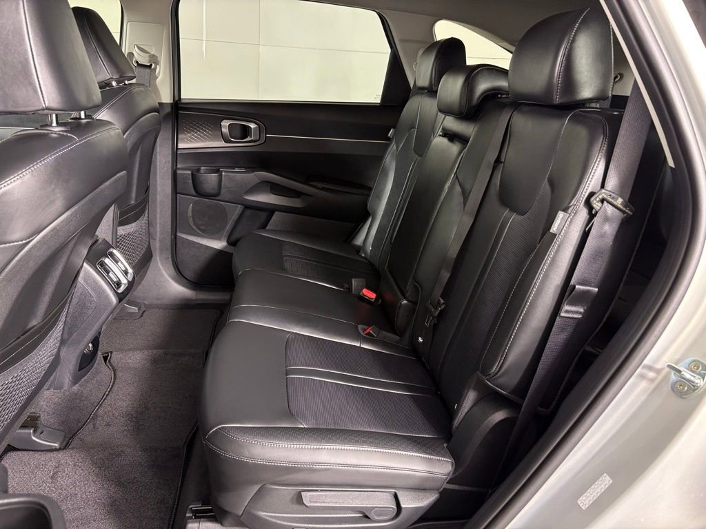 New 2026 Kia Sorento S w/ S Panoramic Sunroof Package image 39