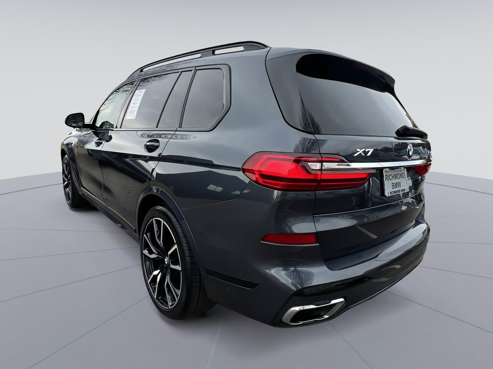Used 2022 BMW X7 xDrive40i w/ M Sport Package image 7