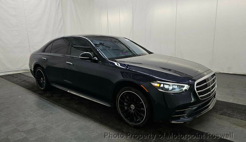 Used 2023 Mercedes-Benz S 500 4MATIC w/ AMG Line image 2