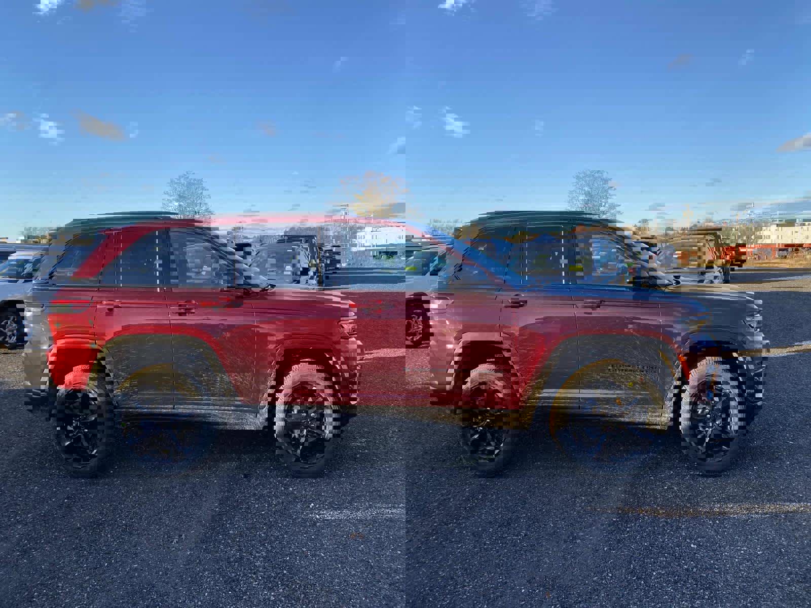 New 2025 Jeep Grand Cherokee Laredo image 2