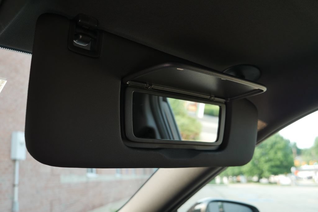 New 2026 Chevrolet Trax RS w/ Sunroof Package FWD image 27