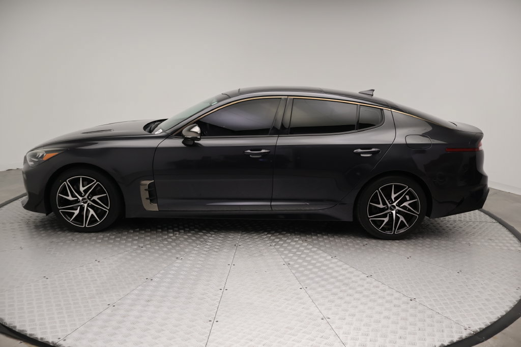 Used 2022 Kia Stinger GT-Line w/ Sun & Sound Package RWD image 12