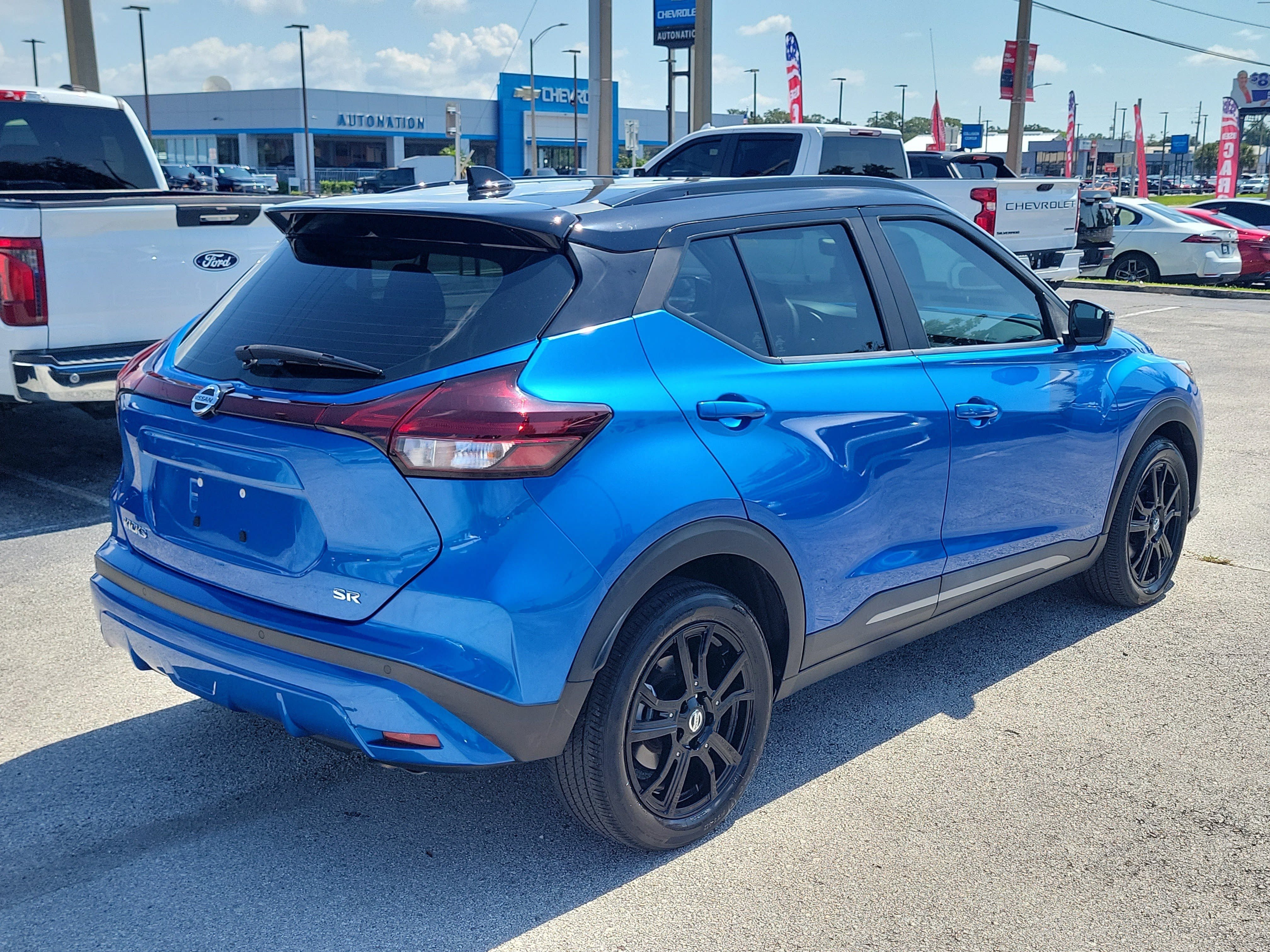 Certified 2021 Nissan Kicks SR w/ SR Premium Package FWD image 4