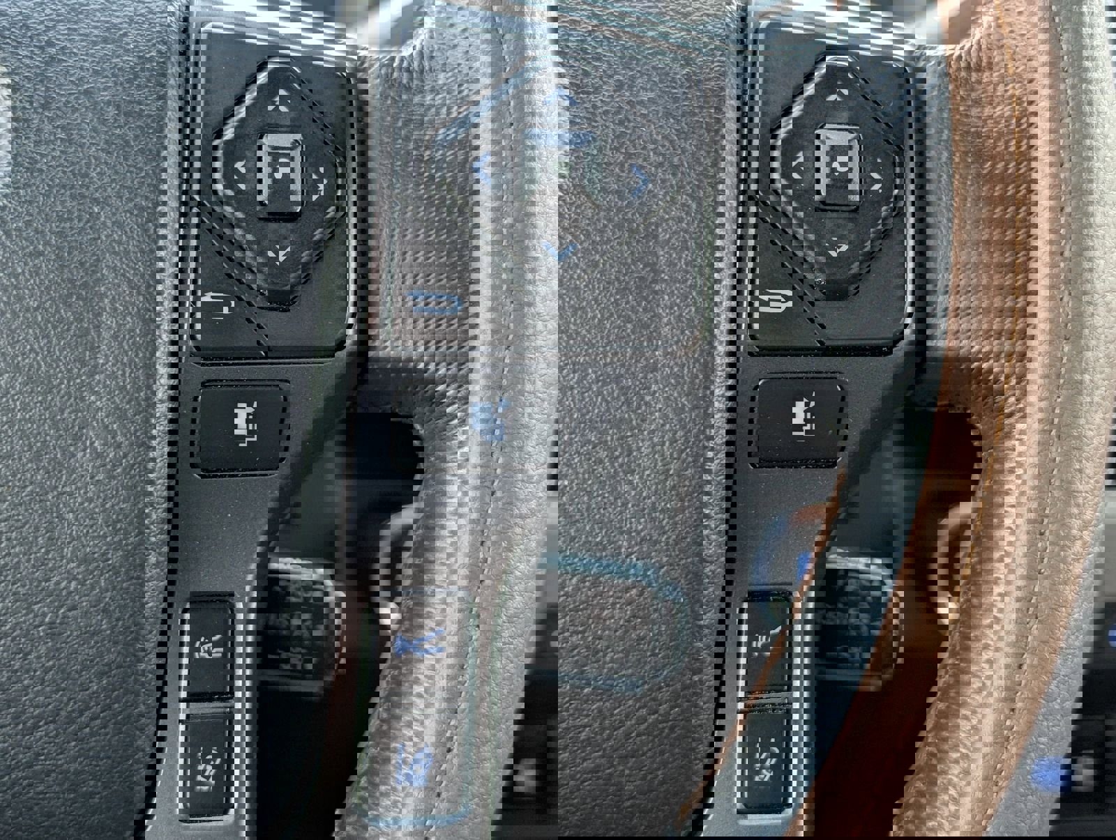 Used 2019 Toyota Tacoma TRD Sport AWD/4WD image 21