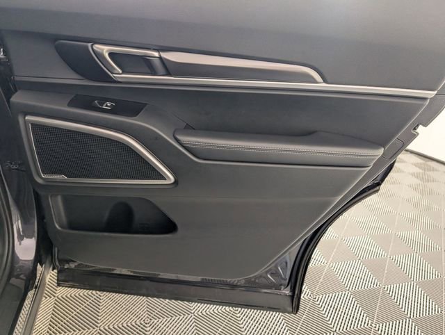 Used 2025 Kia Telluride S image 33