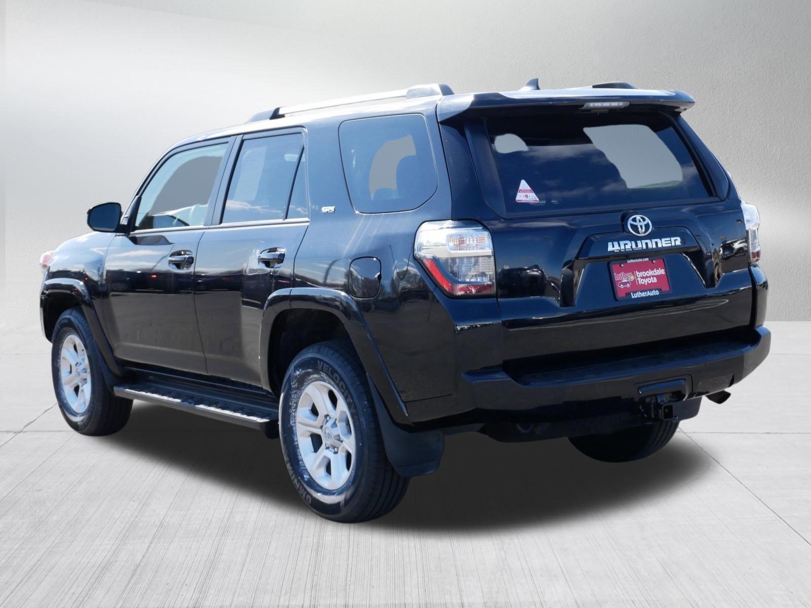 Certified 2024 Toyota 4Runner SR5 AWD/4WD image 5
