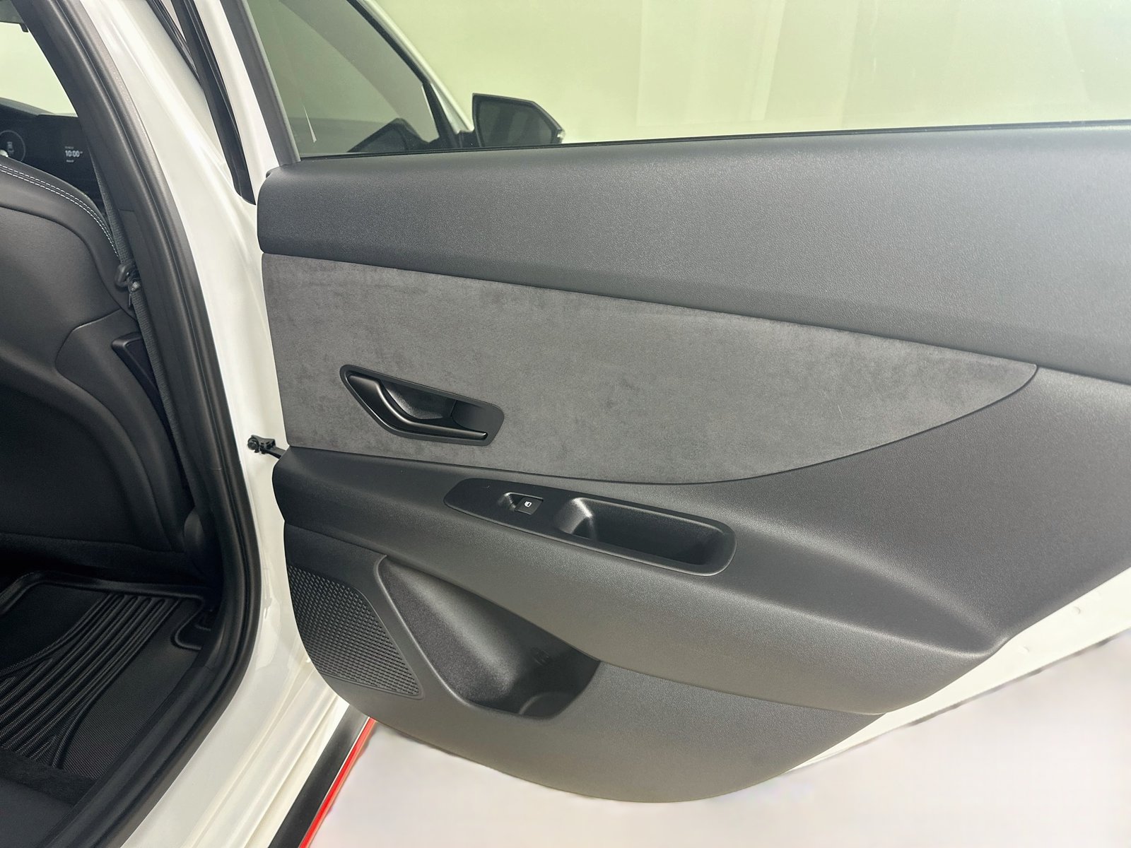 Used 2026 Hyundai Elantra N FWD image 40