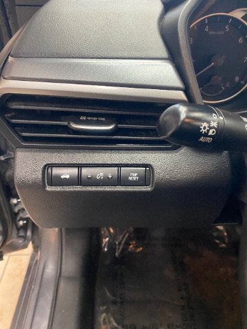 Used 2023 Nissan Altima 2.5 SR FWD image 19