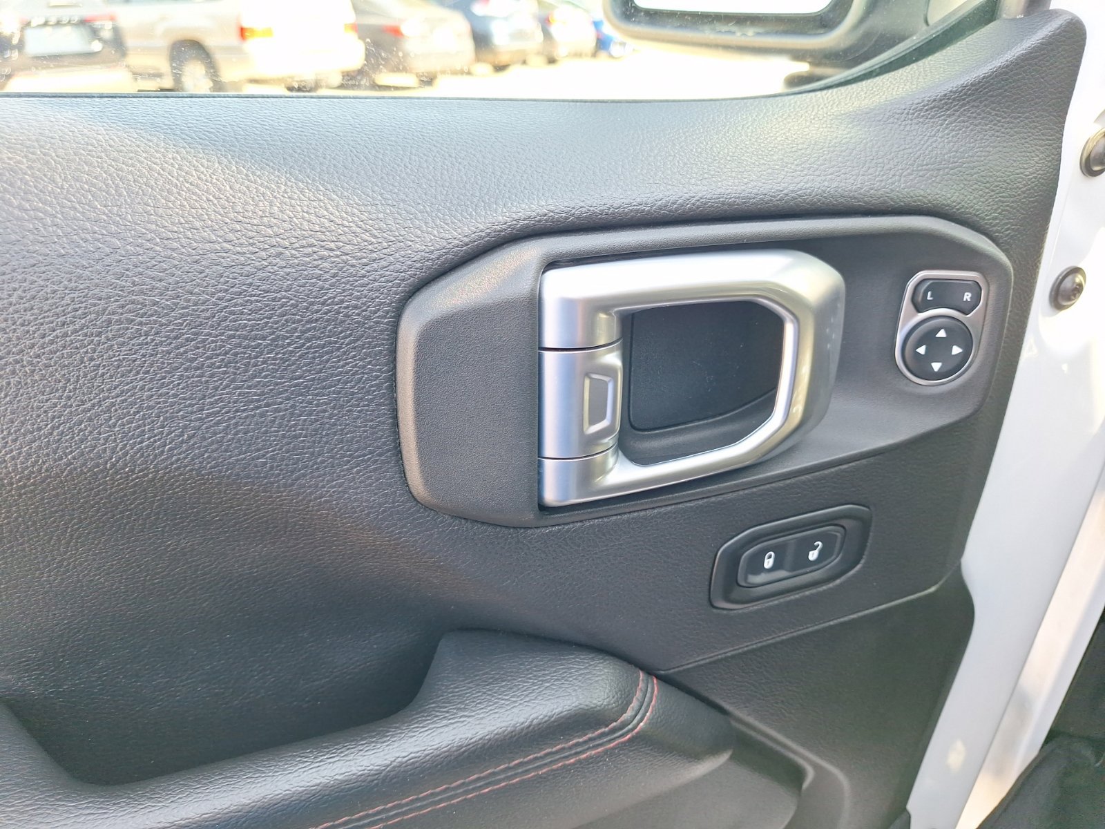 Used 2022 Jeep Gladiator Rubicon w/ LED Lighting Group AWD/4WD image 17