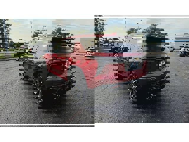 New 2026 Chevrolet Traverse High Country w/ LPO, Floor Liner Package image 6