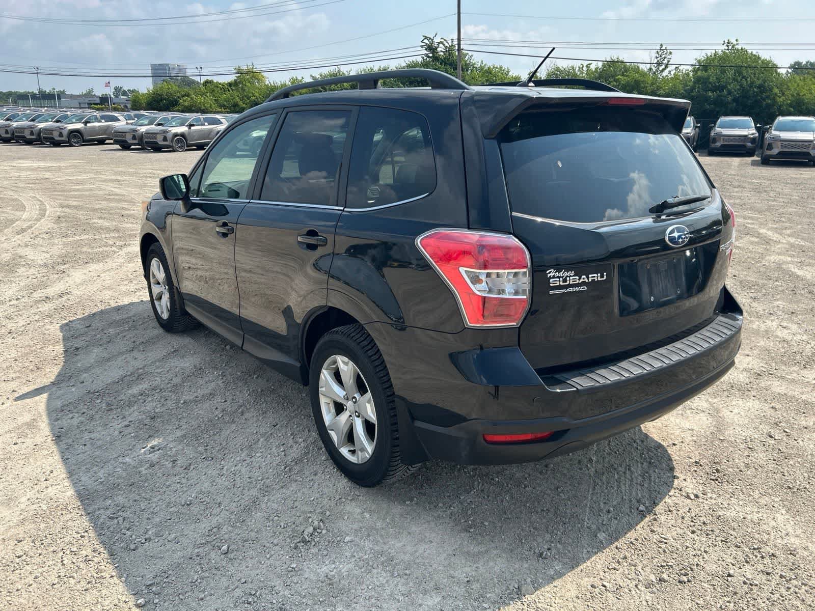 Used 2014 Subaru Forester 2.5i Limited AWD/4WD image 8