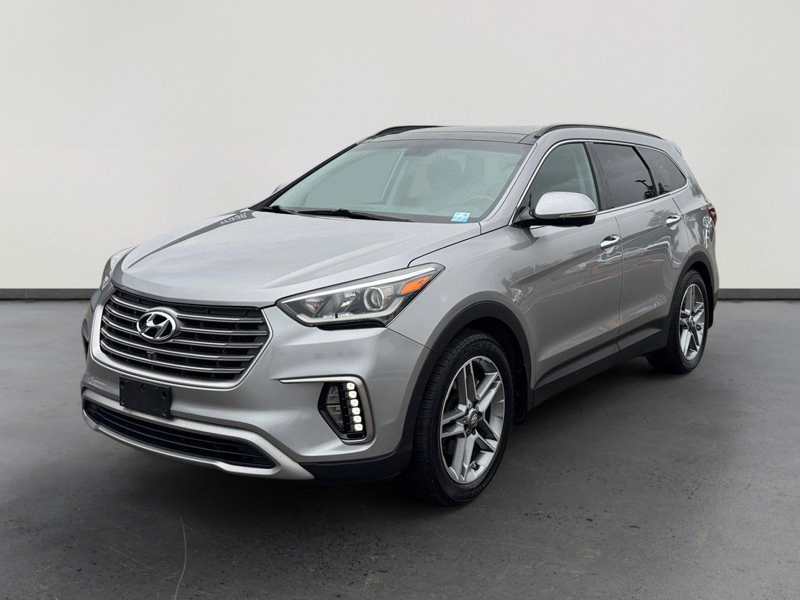 Used 2017 Hyundai Santa Fe SE w/ Cargo Package
